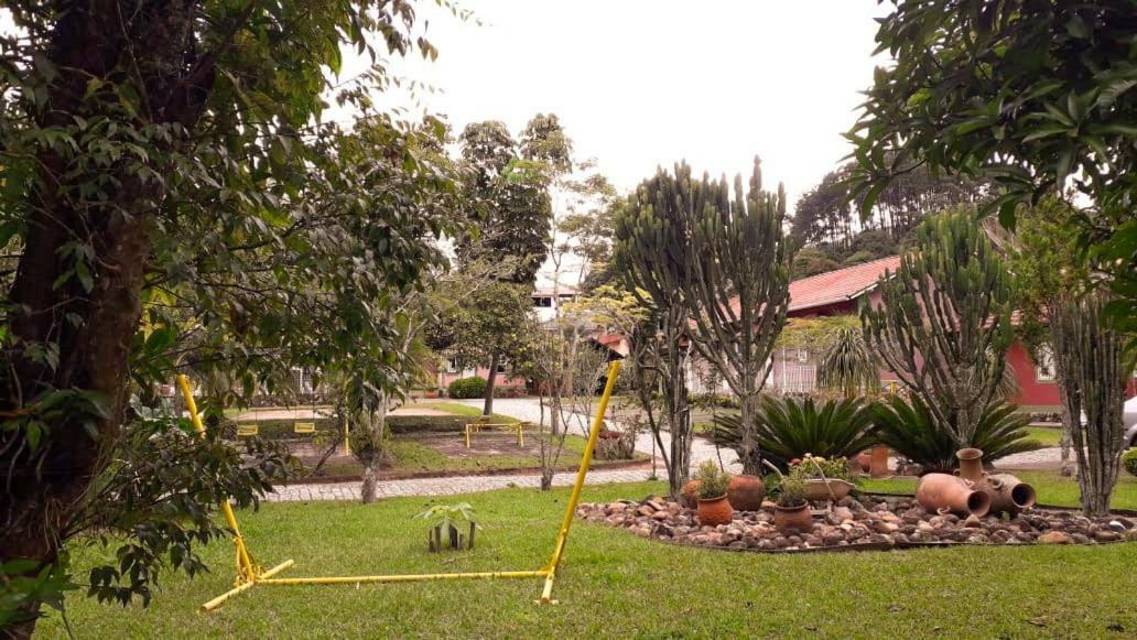 Pousada Das Pedras Passa Quatro Kültér fotó